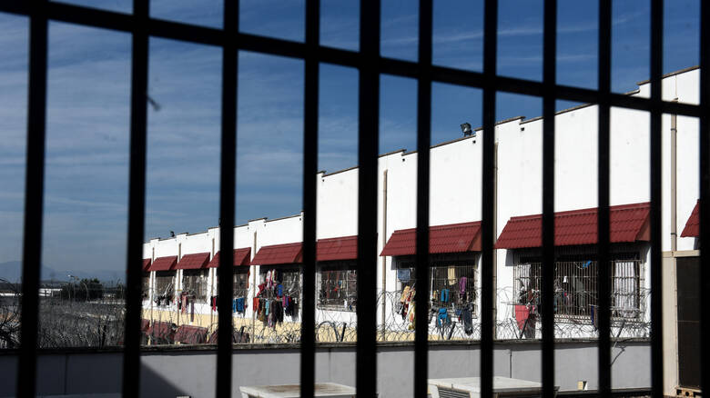 Përleshje mes të burgosurvë shqiptare dhe arabë në Athinë