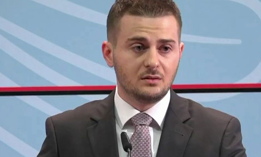 Gent Cakaj u heq targat diplomatike konsujve të nderit