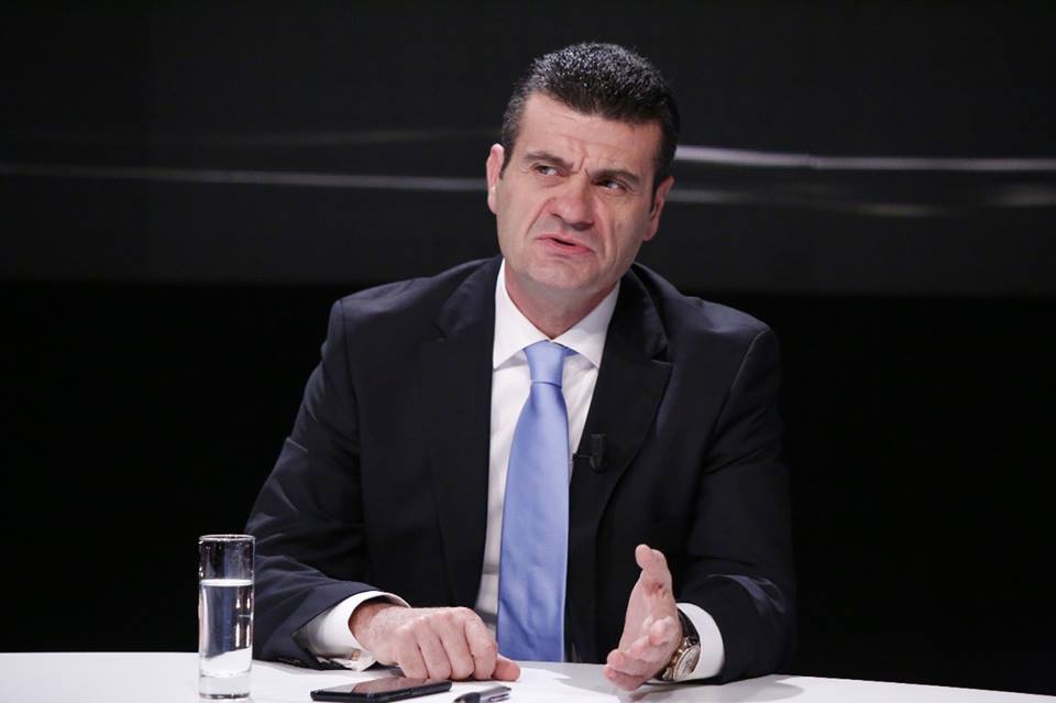 Astrit Patozi: Basha të gënjen dhe për orën, ndërsa Rama po luan një lojë djallëzore