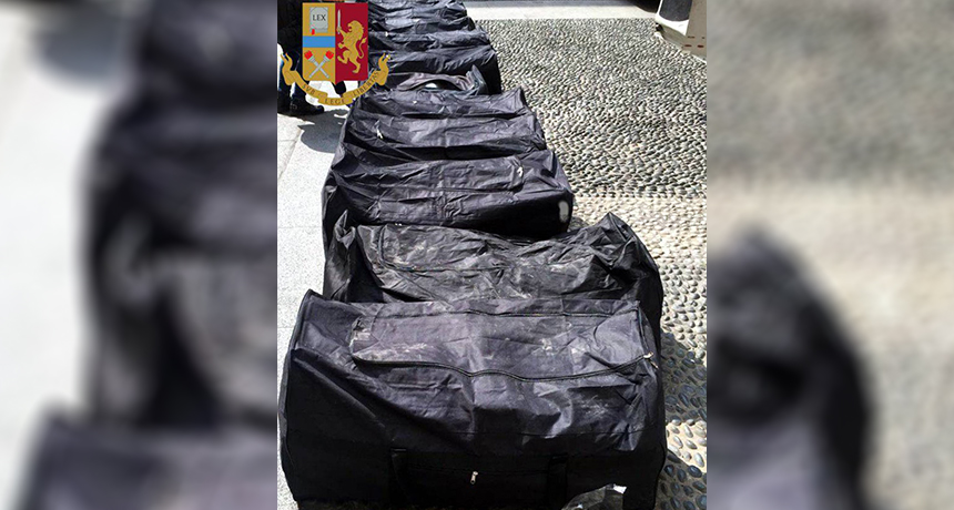 Zig-zag me shpejtësi në rrugët e Italisë, pranga shqiptarit me 450 kg drogë