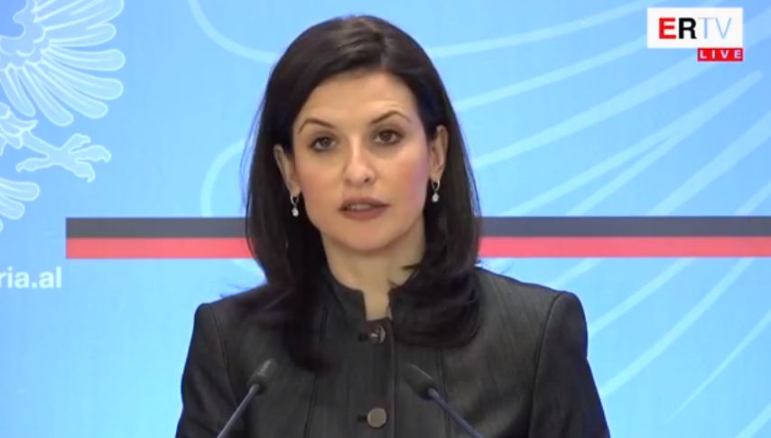 VIDEO/ Kontroll blitz tek Agjencia e Mjedisit në Durrës, ministrja Gjonaj: Nëntë masa disiplinore