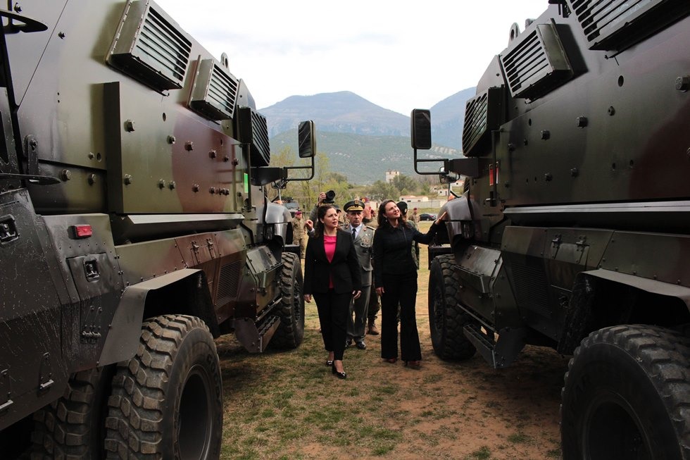 SHBA i dhuron 37 mjete të blinduara Shqipërisë: Lider rajonal në Ballkan (FOTO)