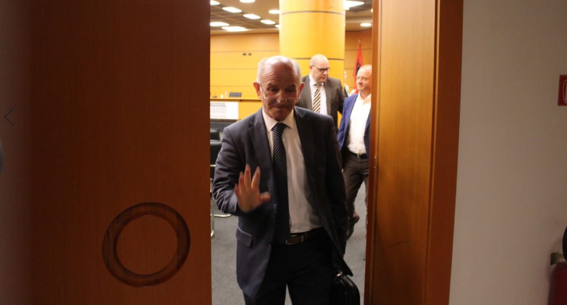 Vettingu/ Shkarkohet kryetari i Gjykatës së Apelit të Krimeve të Rënda