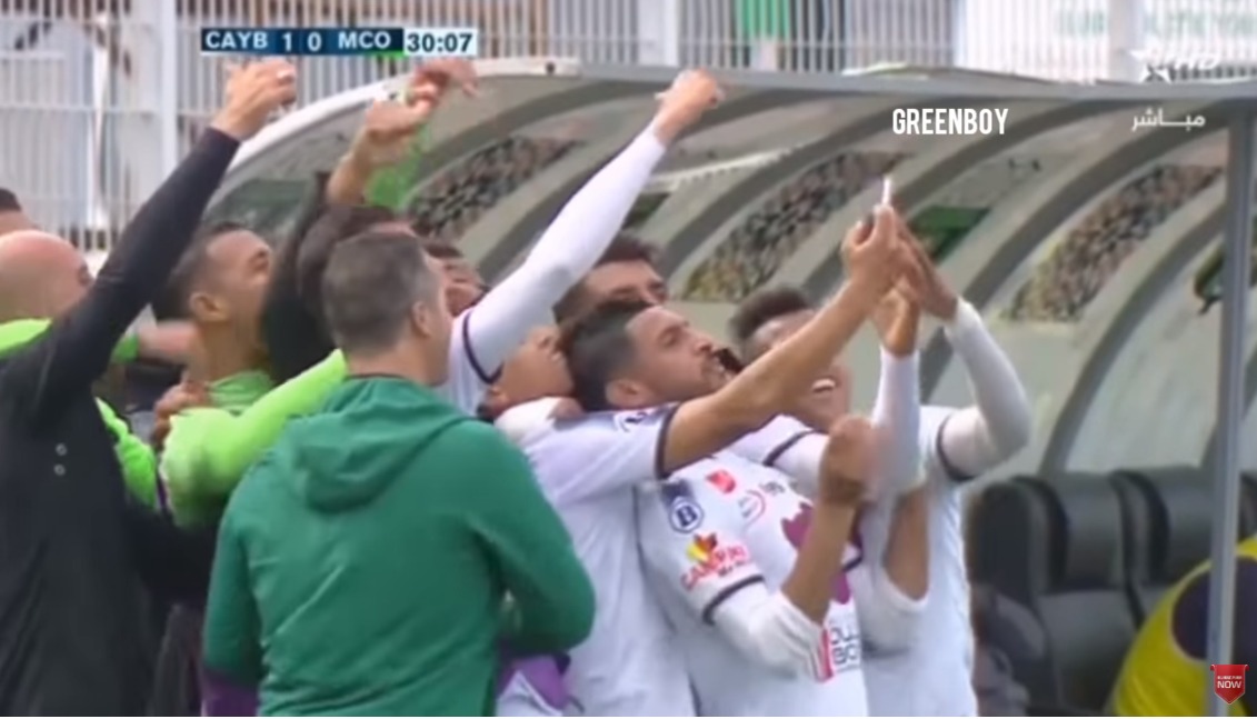 Festuan si Baloteli, shihni gafën e vitit! (VIDEO)