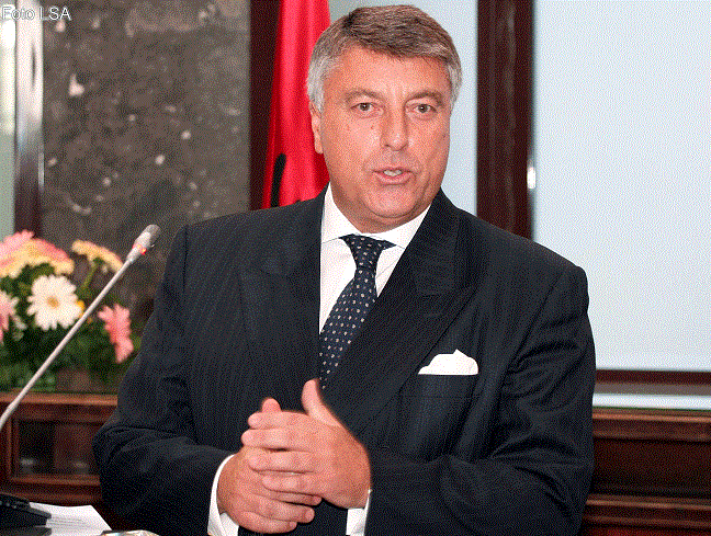 Ish-Guvernatori  Fullani fitoi gjyqin me BSH dhe Kuvendin, Shkalla e Parë i dha 12 paga, ndërsa Apeli…