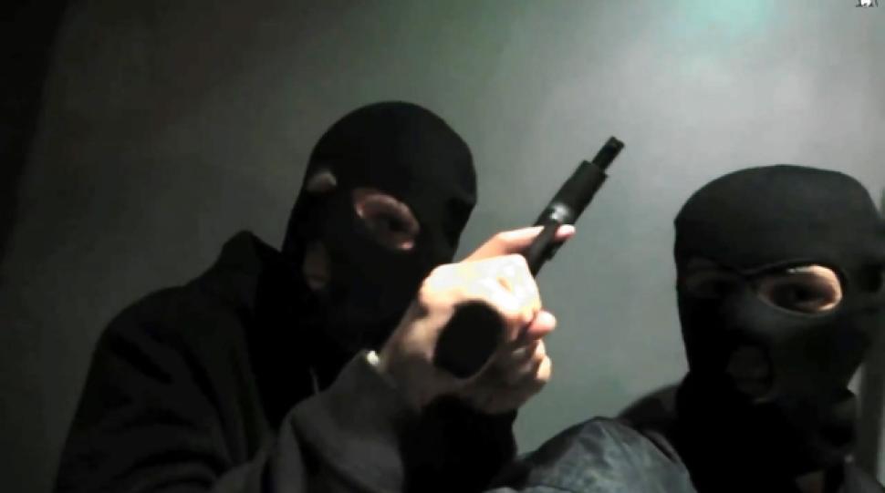 Grabitje në Fushë-Krujë, të armatosur e me maska hyjnë në banesë