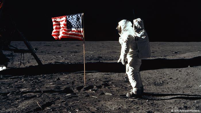 Garë për Hënën: SHBA e ka me ngut, po Rusia?