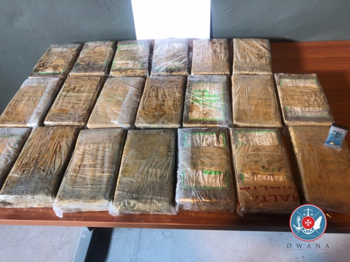 Kapen në Maltë 10.3 milionë euro kokainë, destinacion Durrësi