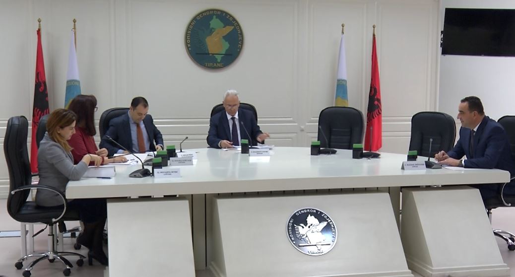 EMRAT/ KQZ u jep mandatin e deputetit 3 kandidatëve të PD-së