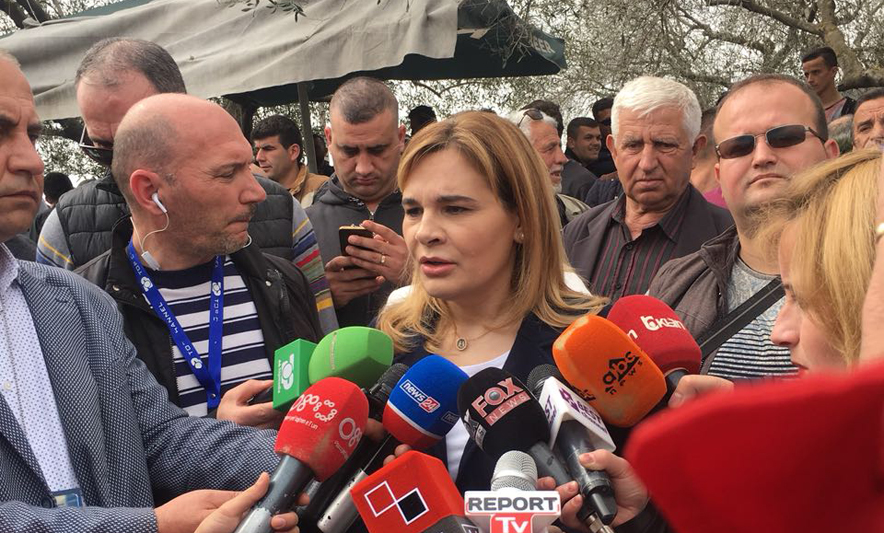 Kryemadhi: Protestat nuk do ndalojnë deri në largimin e Edi Ramës