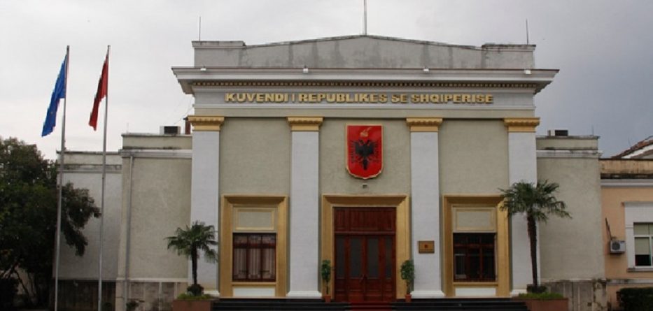 EMRAT/ Tre kandidatë të tjerë nga lista e PD-së drejt Kuvendit