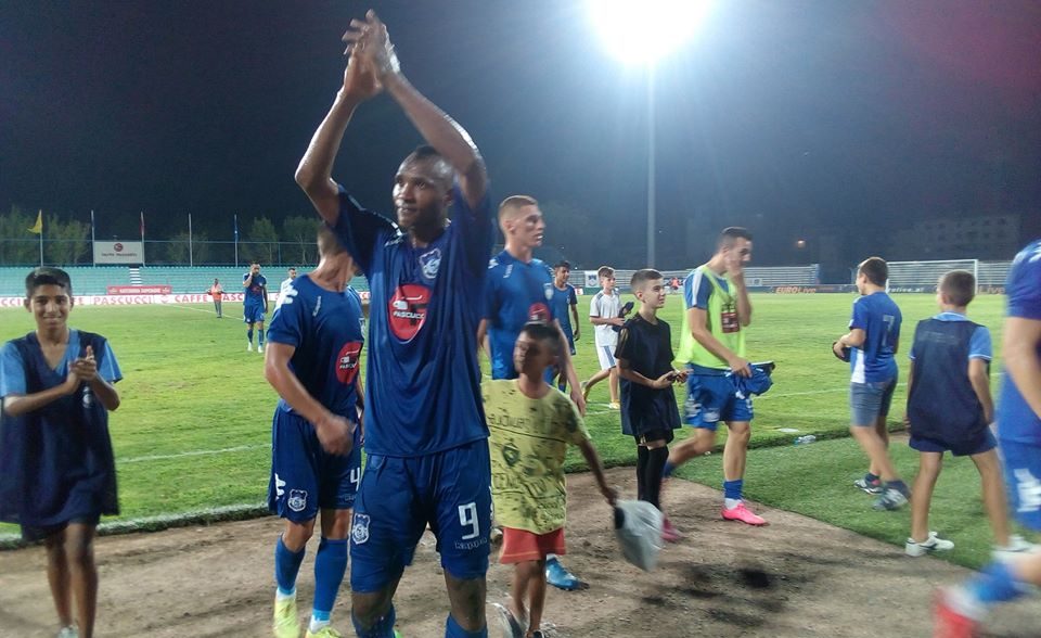 Nuk preferohet nga drejtuesit e Teutës, Amadu Latif pranë largimit. Ja ku pritet të transferohet