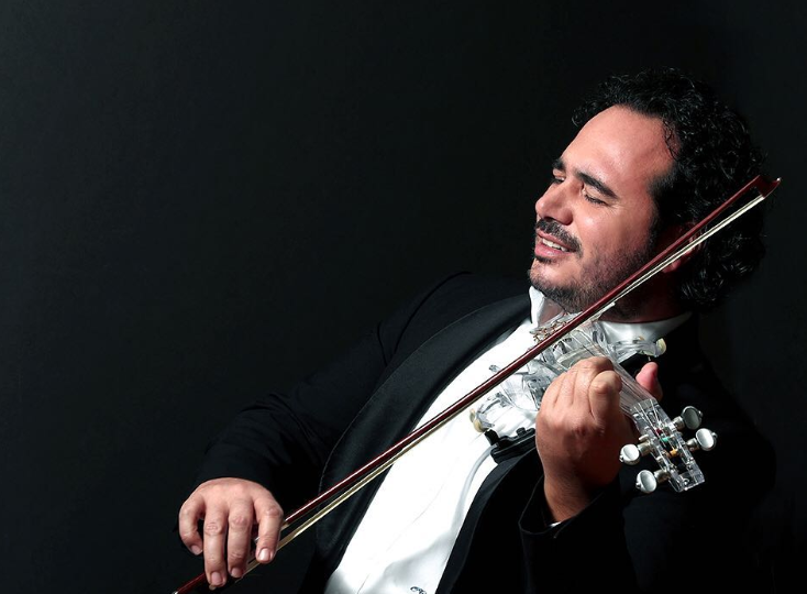 Olen Çesari rrëfen fëmijërinë e tij “ushtarake” në Durrës