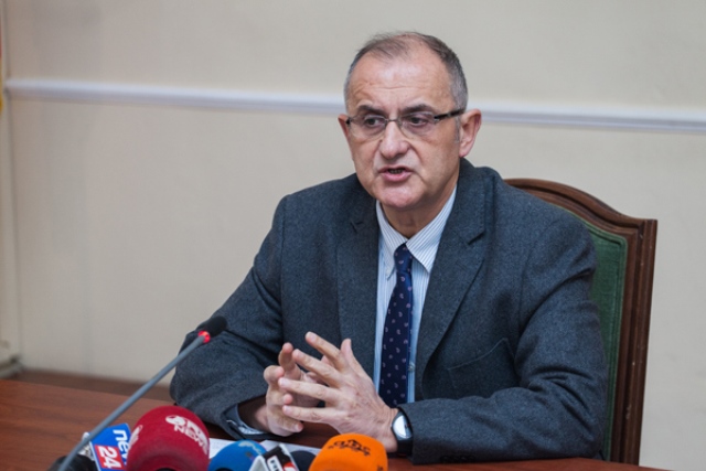 Studimi/ “Shqiptarët nuk e besojnë vetingun, s’do ta pastrojë drejtësinë”