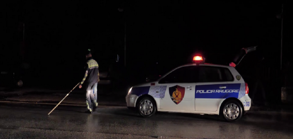 Përplasen makinat, 7 të plagosur, mes tyre 3 fëmijë