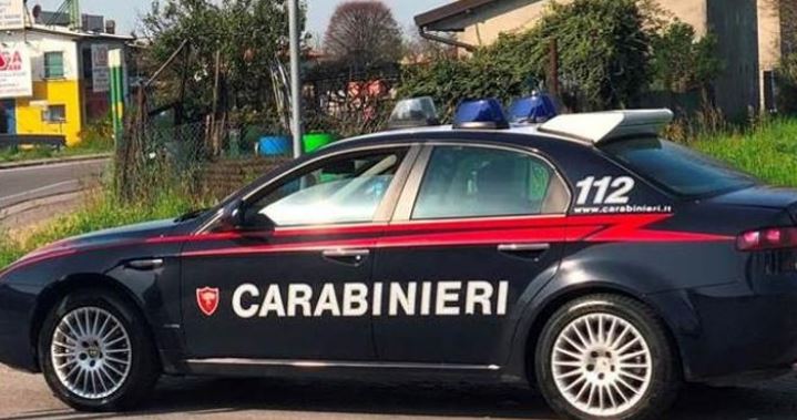 Shqiptari hedh drogën dhe tenton të arratiset, kapet me doza kokaine