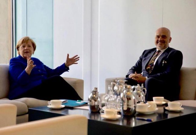 “Merkel as 30 minuta për Ramën”, Deutsche Welle kërkon ndjesë: Gabim teknik