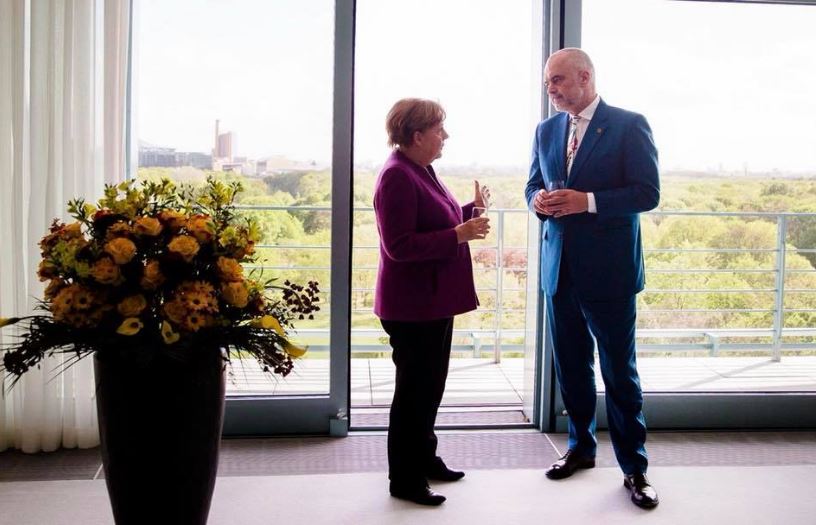 Takimi Rama- Merkel, Manjani: Askujt nuk ia mban të thotë ç’do diskutohet
