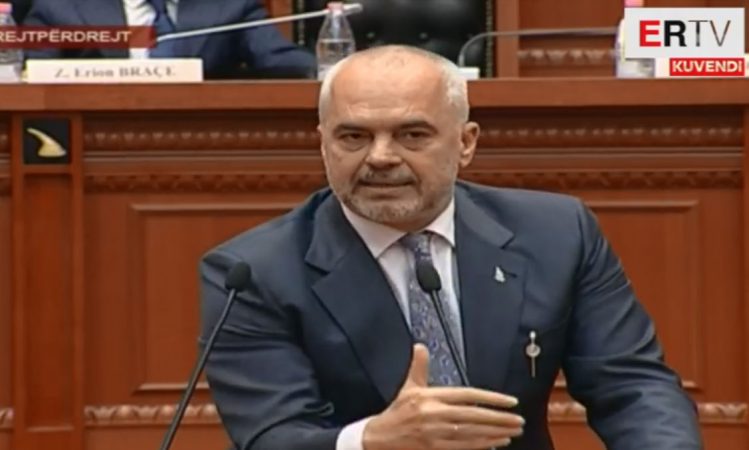 Rama sulmon analistët: Andi Kadriu, Kadri Lubonja dhe Ylli Kadriu po mbajnë flamurin e intelektualizmit!