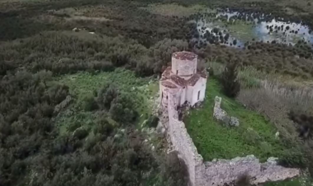 Rama uron gëzuar Pashkën nga kisha e Marmiroit në Orikum