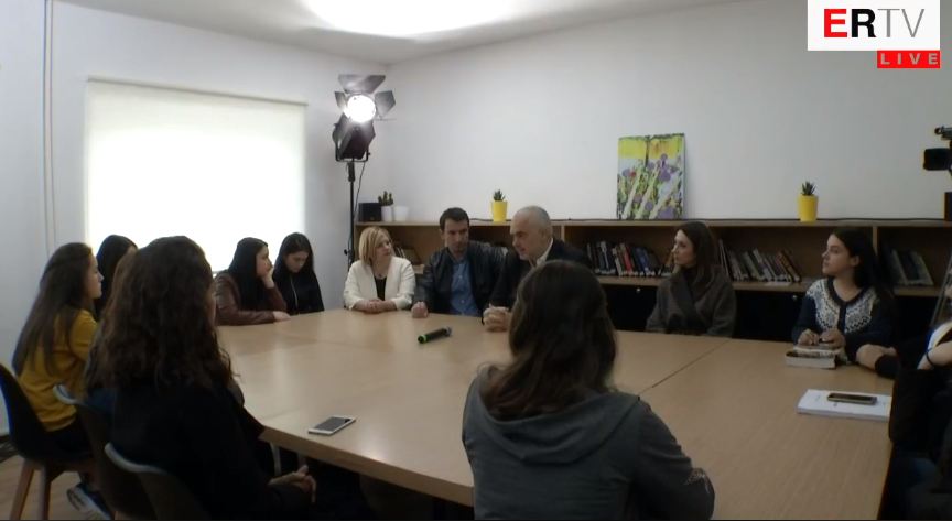 Rama zotohet para studentëve: Do kemi kantierin më të madh të investimeve në arsim