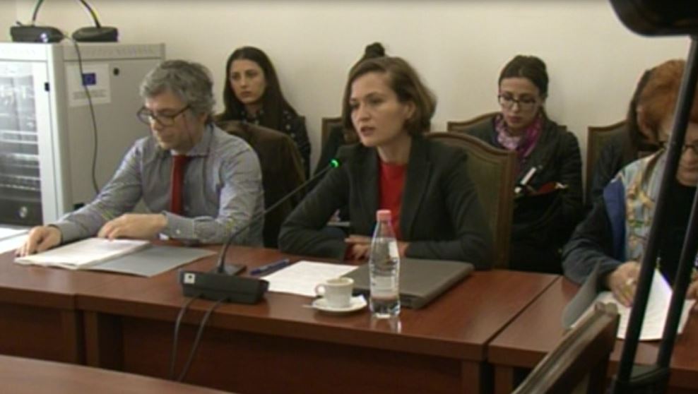 Bursat për studentët, ministrja e Arsimit: Pakoja financiare, 2.3 mld lekë