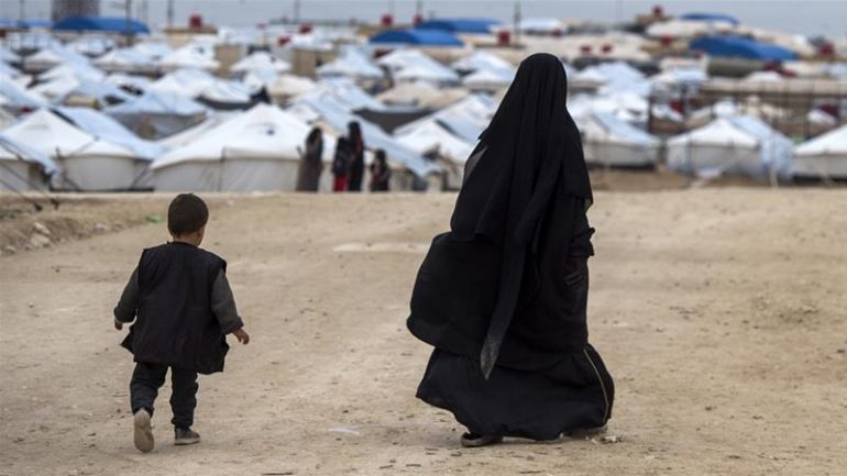 “Familjet e shqiptarëve të ISIS në Siri, rruga e gjatë për në shtëpi”