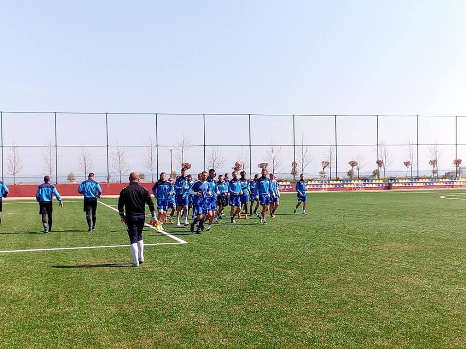 Tetë lojtarë rrezikojnë, apeli i Shkëmbit: Të shpëtojmë sezonin e Teutës