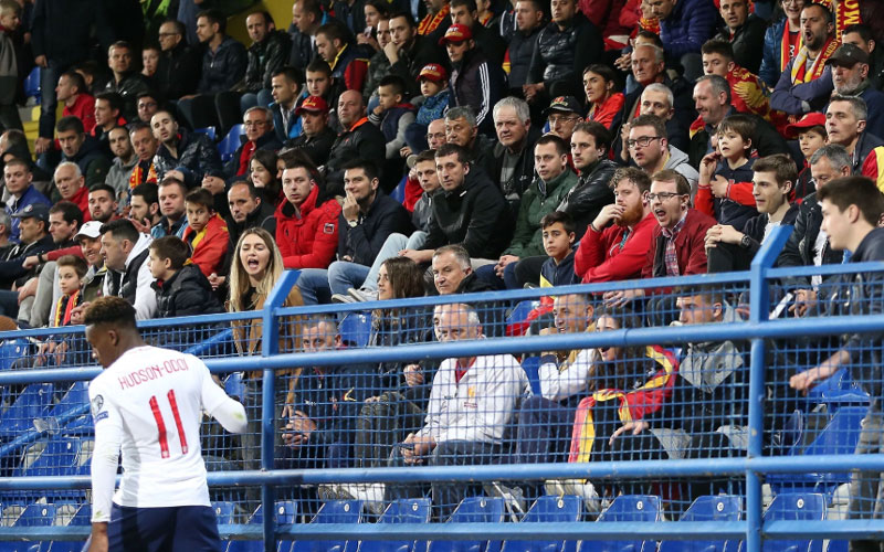 UEFA dënon Malin e Zi për racizëm, përfiton edhe Kosova