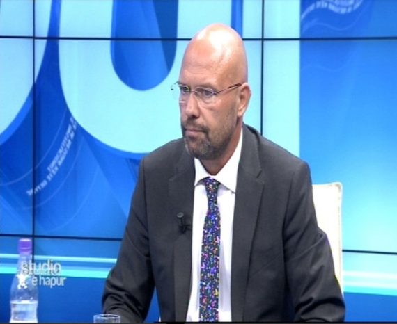 Manjani, Ambasadës Amerikane: Në Shqipëri është vendosur regjim monist