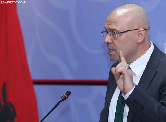 Zgjedhjet e 30 qershorit, Manjani: Opsioni i vetëm i opozitës