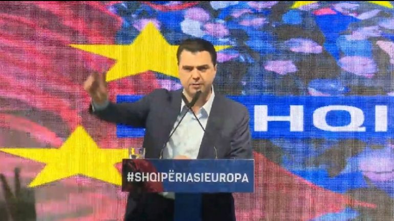 Basha: Të dielën rrëzohet Rama, do çlirojmë Tiranën