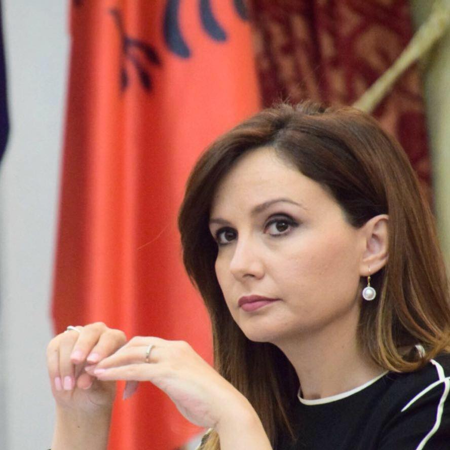 Tabaku: Shqipëria e para në rajon dhe e treta në botë për numrin e azilkërkuesve!