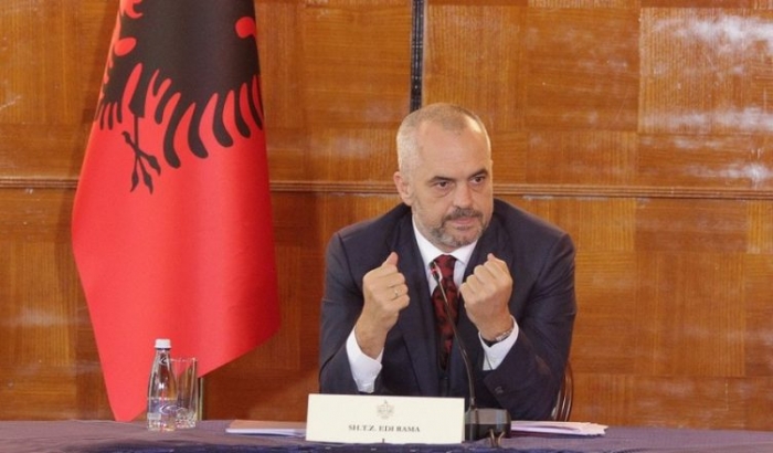 Rama bashkëbisedim me gazetarët: Vijim i përpjekjeve për dialog me të vetëpërjashtuarit