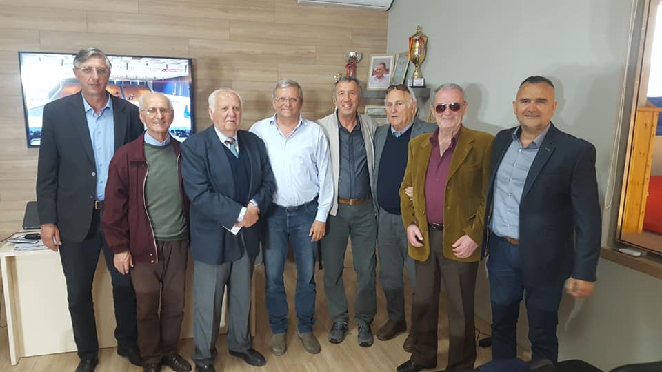 Goga Basket i akordon pension të veçantë ish-basketbollistit të njohur në Durrës (FOTO)
