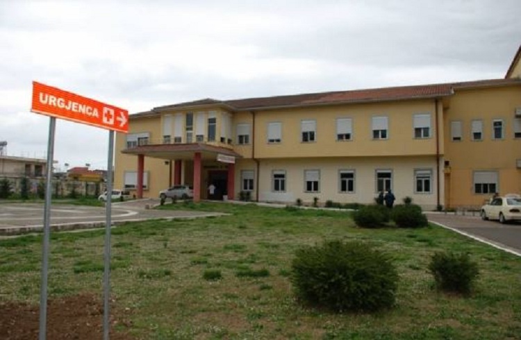 Pranga të riut, u konfliktua me stafin e urgjencës dhe efektivët e Rendit