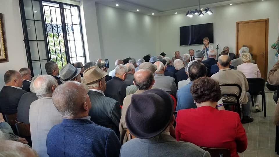 Kandidatja Valbona Sako takon veteranët e Durrësit: Historia duhet respektuar