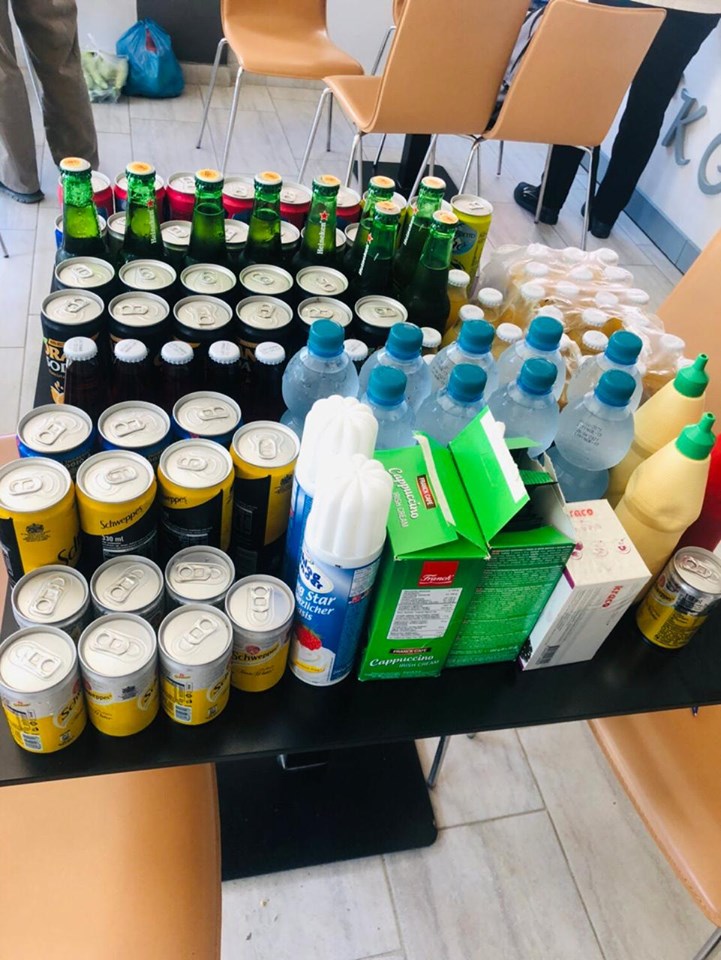 Durrës, bllokohet një bar-kafe me ushqime fast-foodi pa leje, dy gjoba të majme