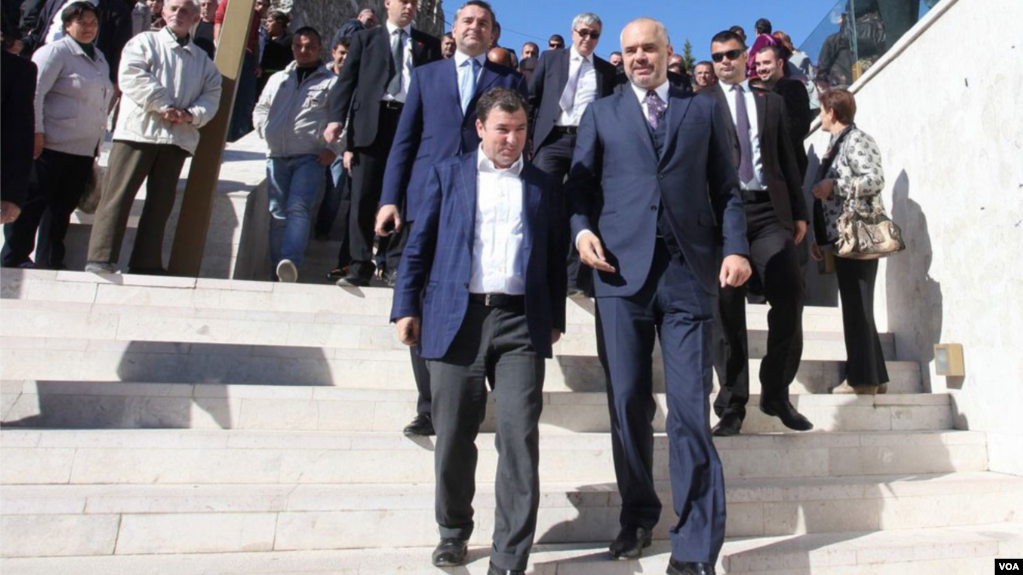 Zëri i Amerikës: Jo vetëm Vangjush Dako, në përgjime të përfshirë edhe zyrtarë të tjerë