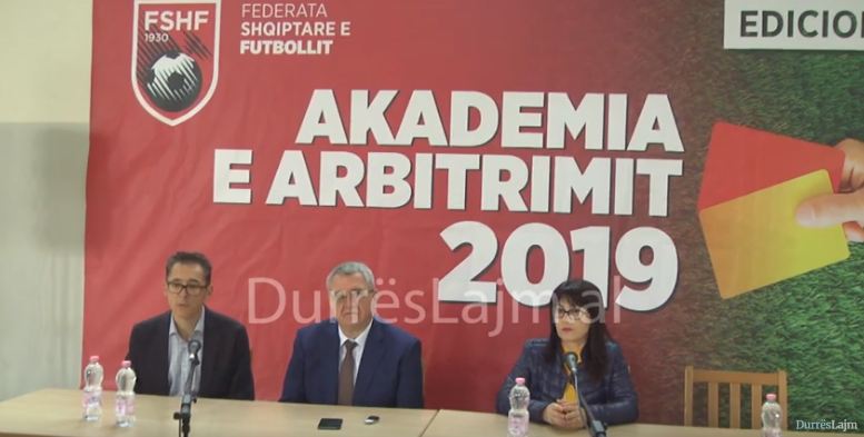 Armando Duka viziton akademinë e arbitrimit: Të vazhdojmë me të njëjtën mënyrë (VIDEO)