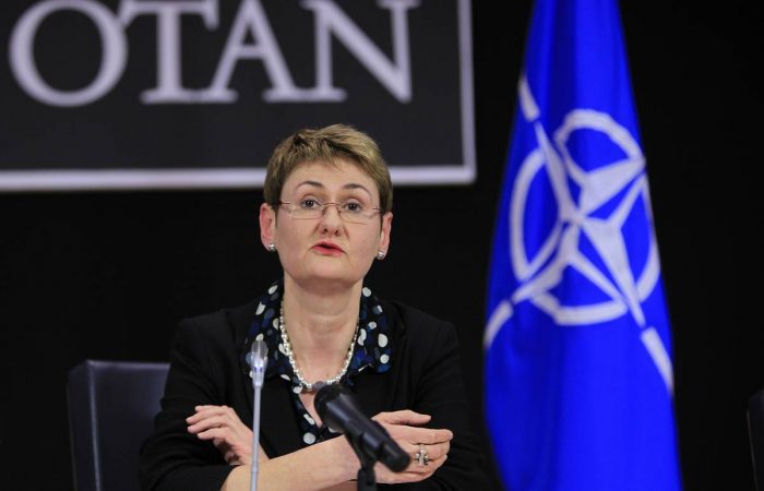 Zëdhënësja e NATO-s: Aleanca e shokuar për vdekjen e ushtarakëve shqiptarë