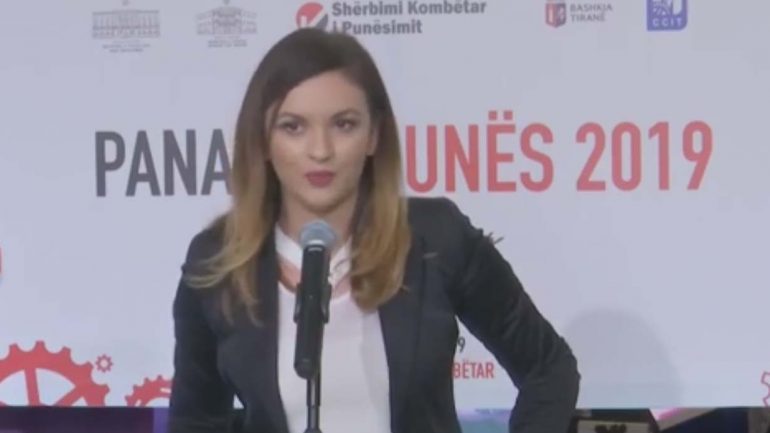 “Atë që korrni, do mbillni…”, ‘gafa’ e zv.ministres merr dhenë