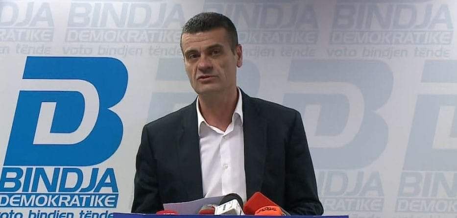 Patozi për kundërshtarët: Përçmim dhe neveri për të gjithë