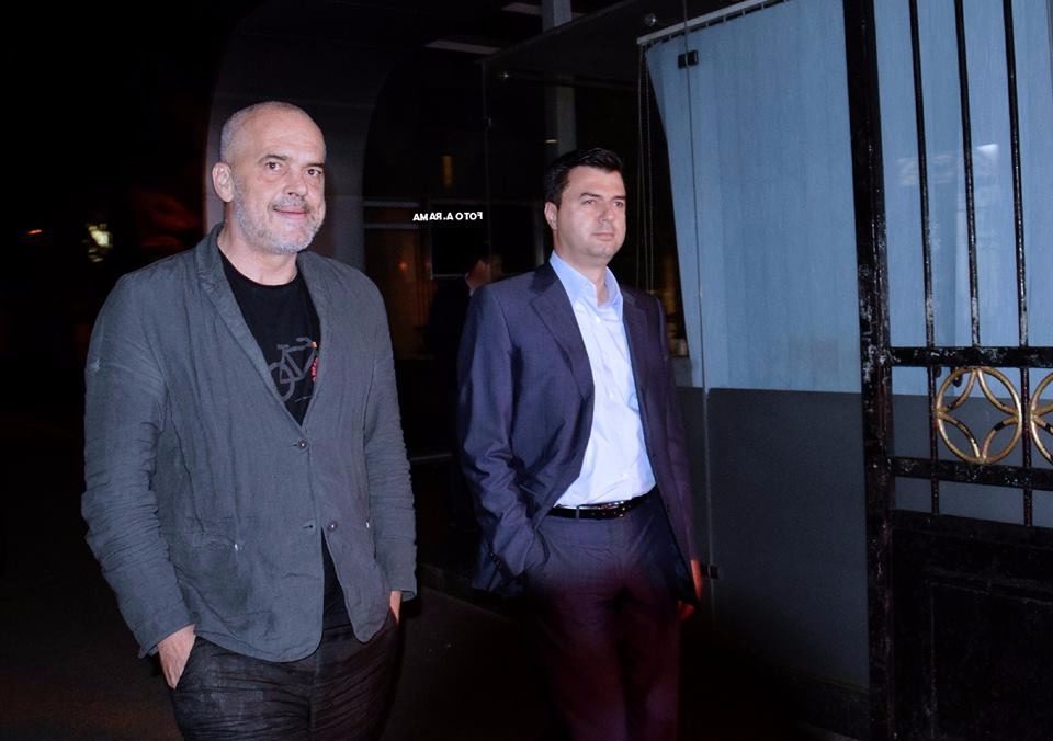 Konferenca Ipeshkvore e Shqipërisë thirrje Ramës e Bashës: Ulni armët e konfliktit!