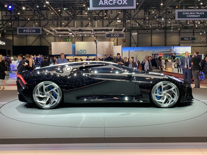 Cristiano Ronaldo blen makinën më të shtrenjtë në botë