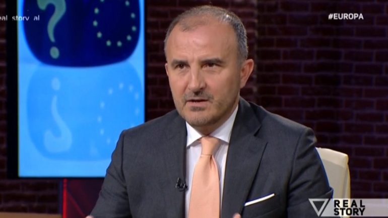 Mesazhet private me Ramën për krizën, flet ambasadori i BE-së