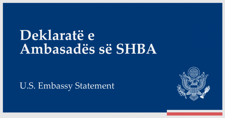 Protesta/ Ambasada e SHBA-së: Larg dhunës, përfshihuni në dialog