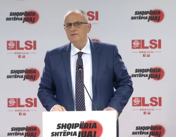 Petrit Vasili: Edi Rama bën ligje që të fusë mjekët në burg