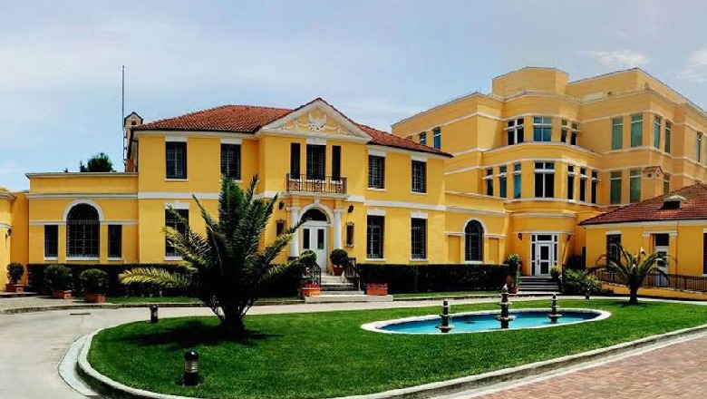 Ambasada e SHBA paralajmëron shtetasit e vet për protestat në Shqipëri