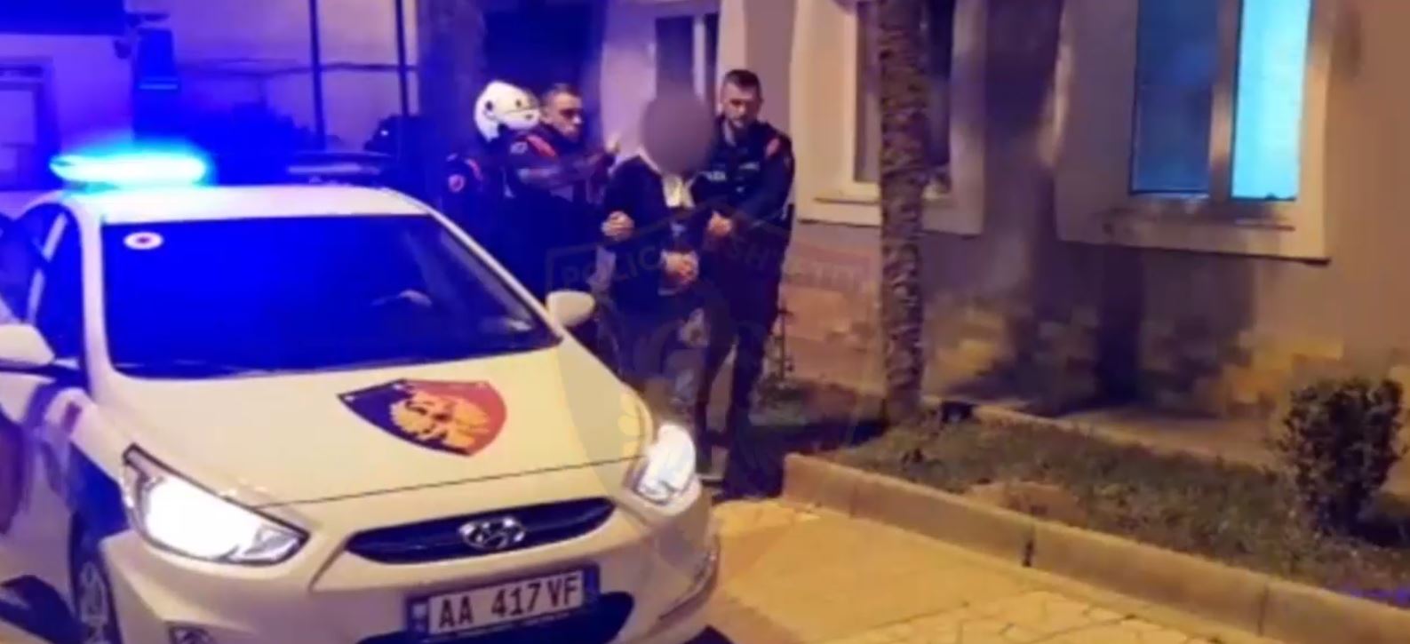 Kokainë dhe armë me silenciator, pranga 23-vjeçarit